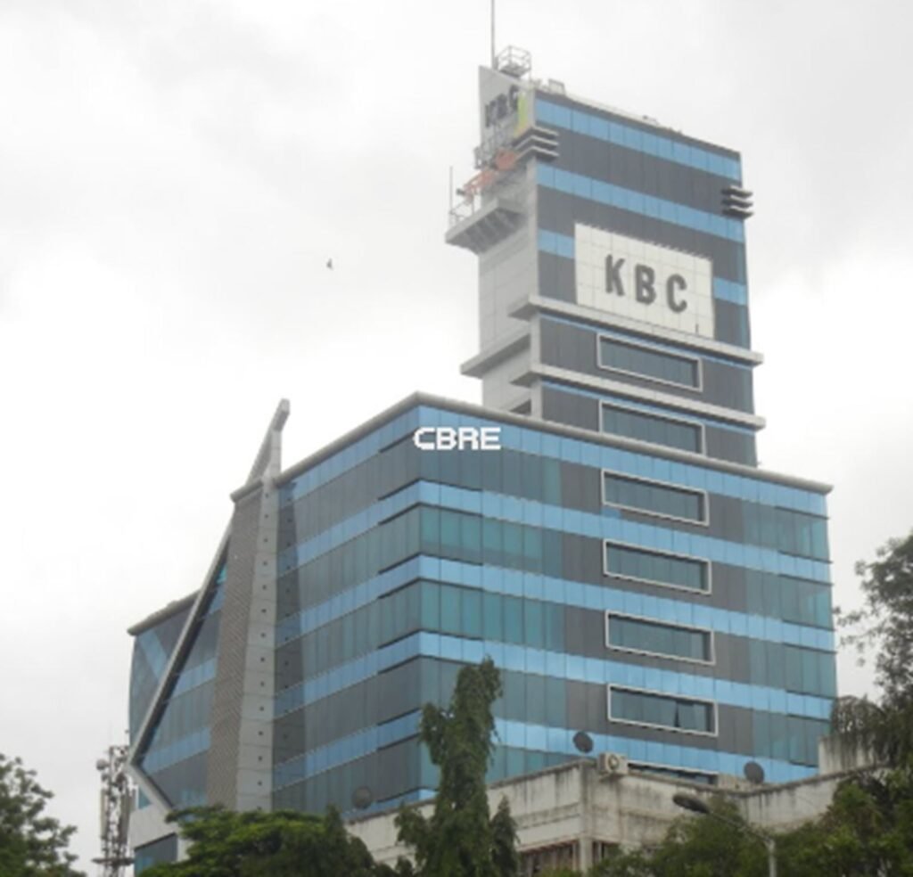 Kumar Business Center – Bund Garden Road